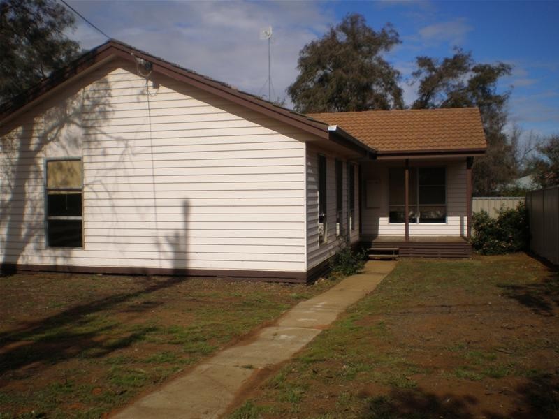 9 Namoi Avenue, Red Cliffs VIC 3496