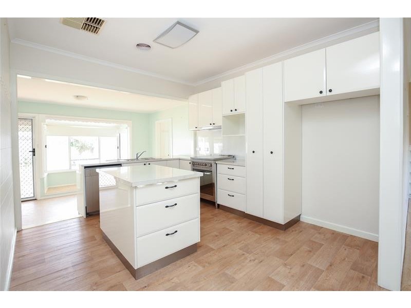 24 Rosemont Avenue, Mildura VIC 3500