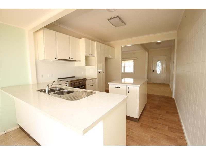 24 Rosemont Avenue, Mildura VIC 3500