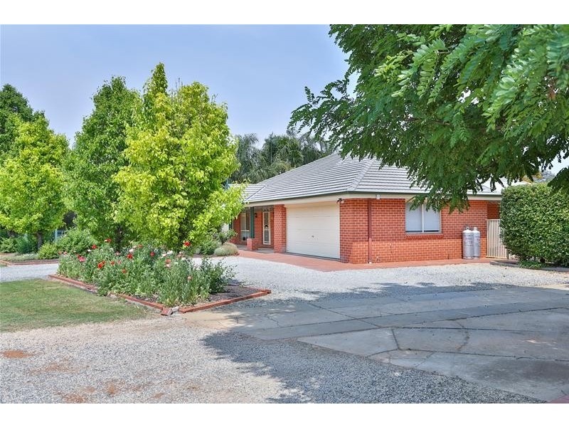 37 Channel Road, Merbein VIC 3505