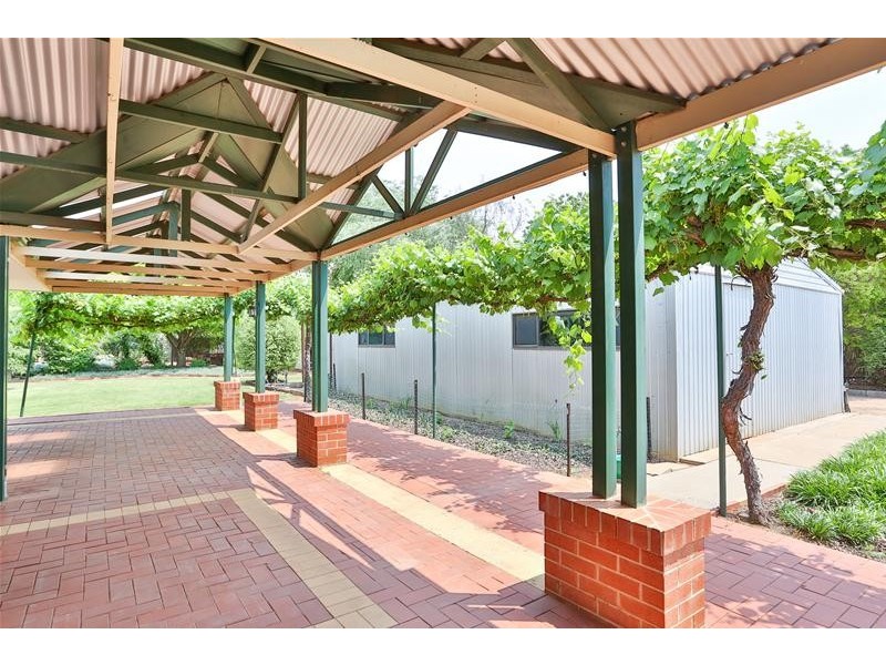 37 Channel Road, Merbein VIC 3505