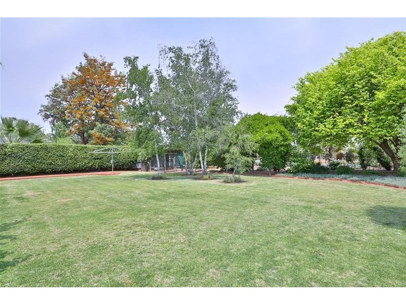 37 Channel Road, Merbein VIC 3505