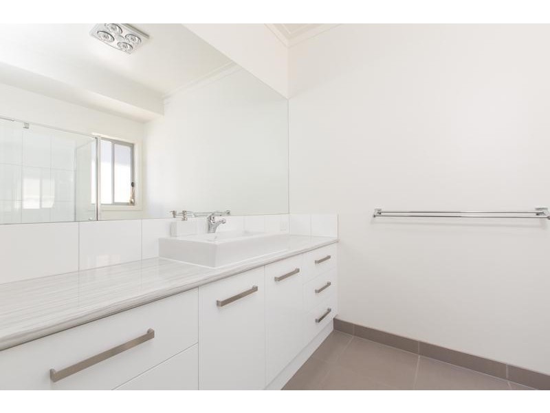 2 Peter John Court, Mildura VIC 3500