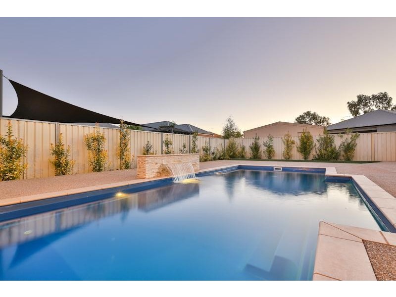 2 Peter John Court, Mildura VIC 3500