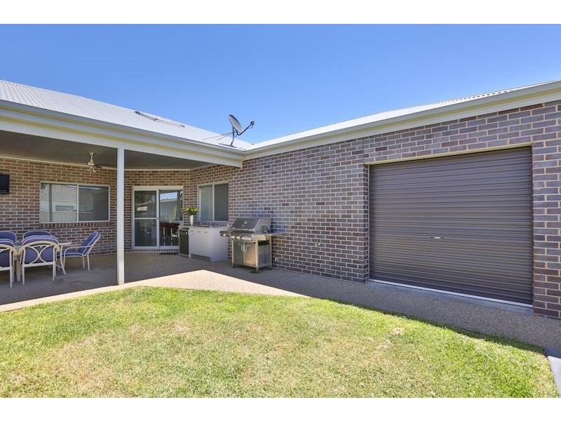 2 Peter John Court, Mildura VIC 3500