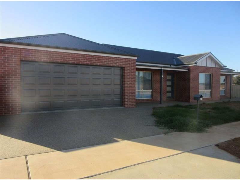 1 Kensington Court, Irymple VIC 3498