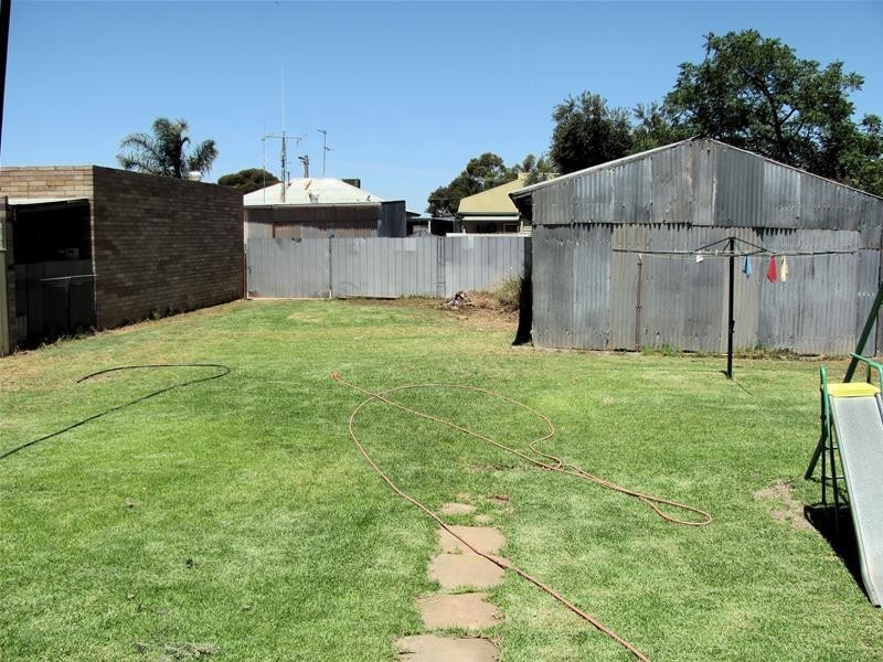 708 Koorlong Avenue, Irymple VIC 3498