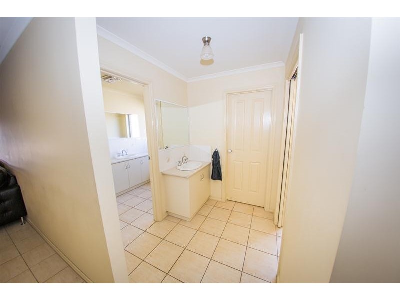 4 Arielle Court, Mildura VIC 3500