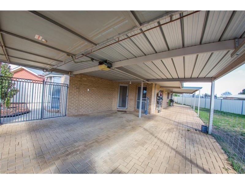 4 Arielle Court, Mildura VIC 3500