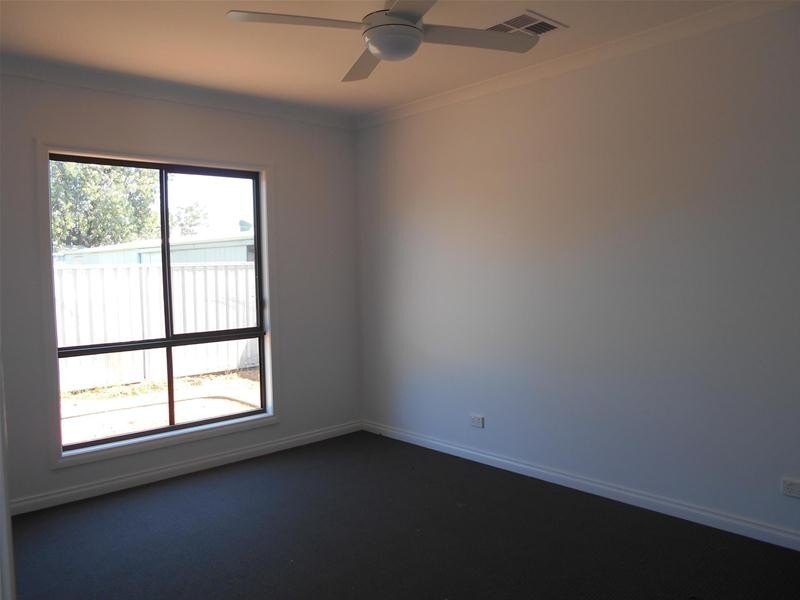1/2805 Fourteenth  Street, Irymple VIC 3498