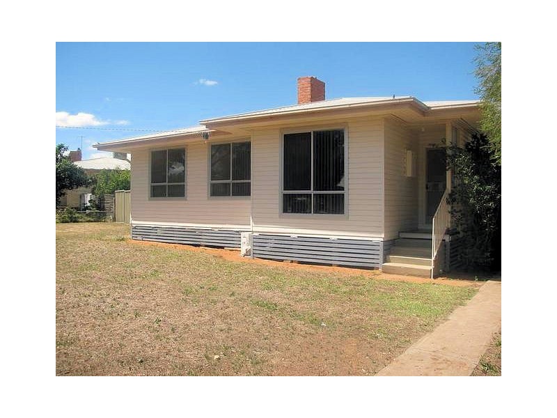 1 Loddon  Avenue, Red Cliffs VIC 3496