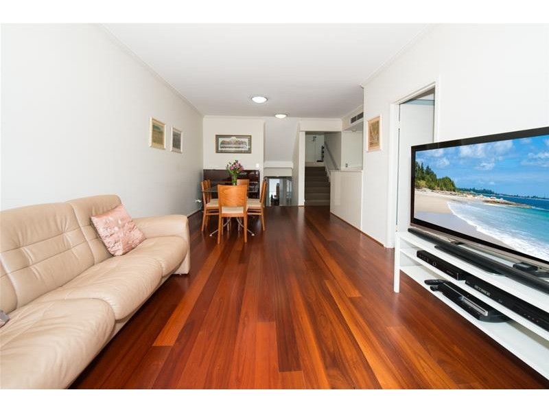 332/9 Crystal Street, Waterloo NSW 2017