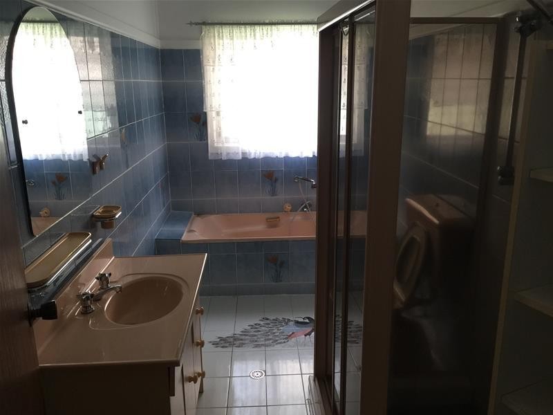 100 Little Bay Road, Chifley NSW 2036