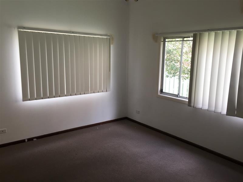 100 Little Bay Road, Chifley NSW 2036