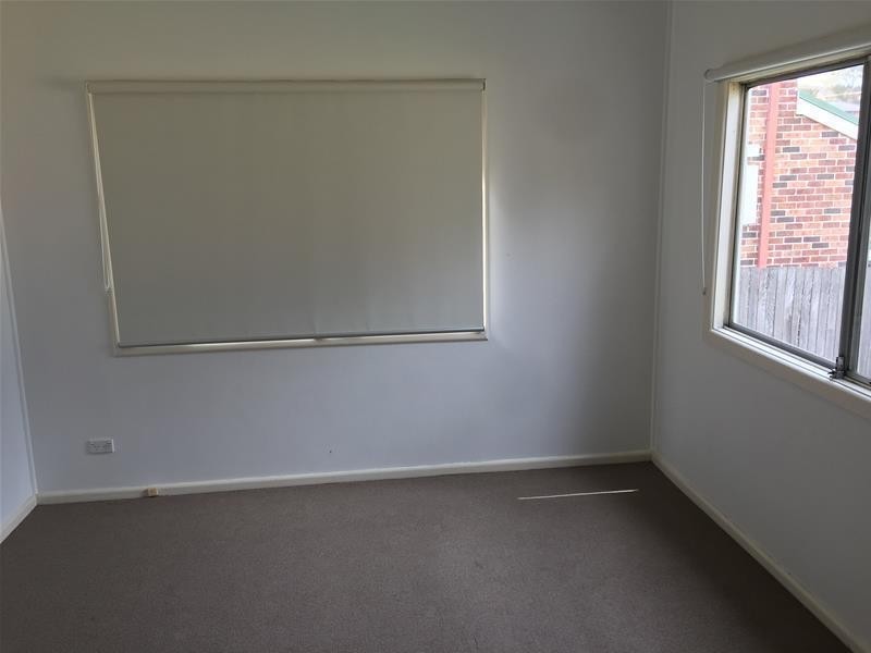 100 Little Bay Road, Chifley NSW 2036