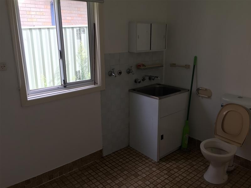 100 Little Bay Road, Chifley NSW 2036