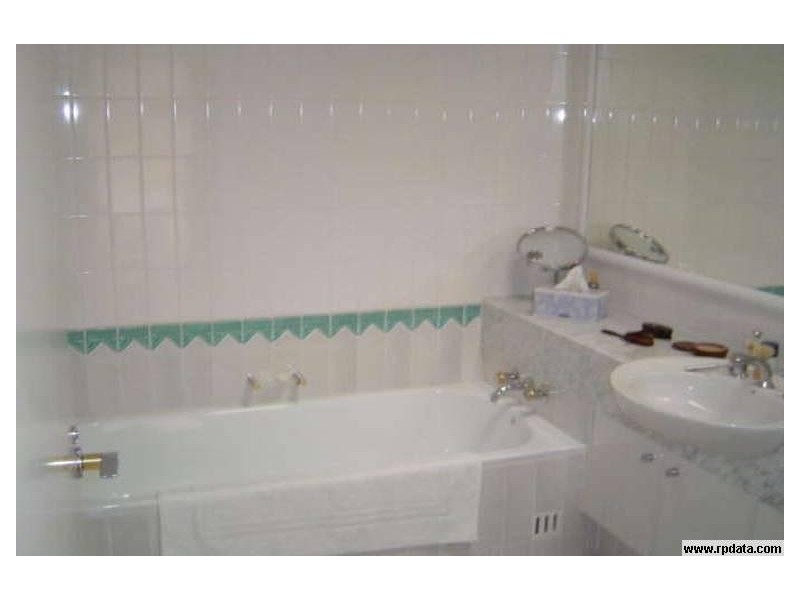 27 Brompton Road, Kensington NSW 2033