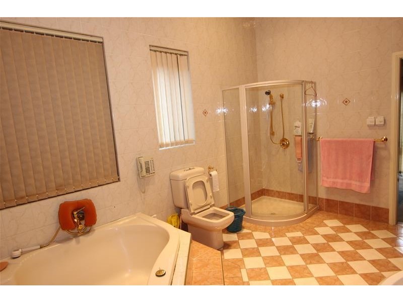 2,4,6,8 & 10 Turon Avenue, Kingsgrove NSW 2208