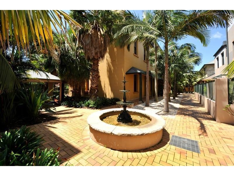 2/23 Anniversary Street, Botany NSW 2019