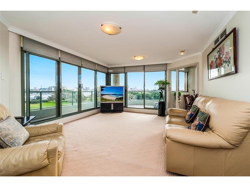 1104/95 Brompton Road, Kensington NSW 2033