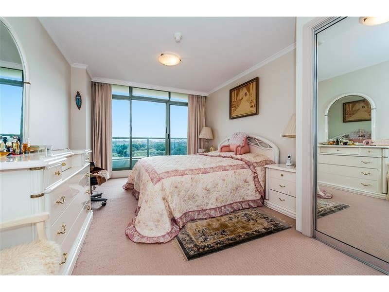 1104/95 Brompton Road, Kensington NSW 2033