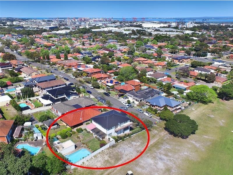 1 Cowper Avenue, Pagewood NSW 2035