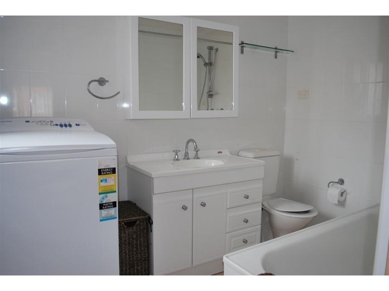 1/2 Elliot Place, Hillsdale NSW 2036