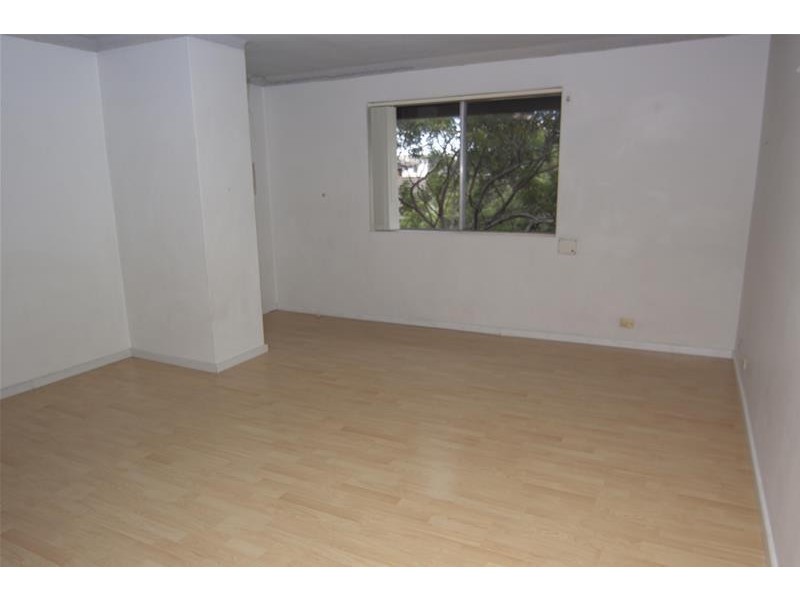 17/13-15 Grace Campbell Crescent, Hillsdale NSW 2036