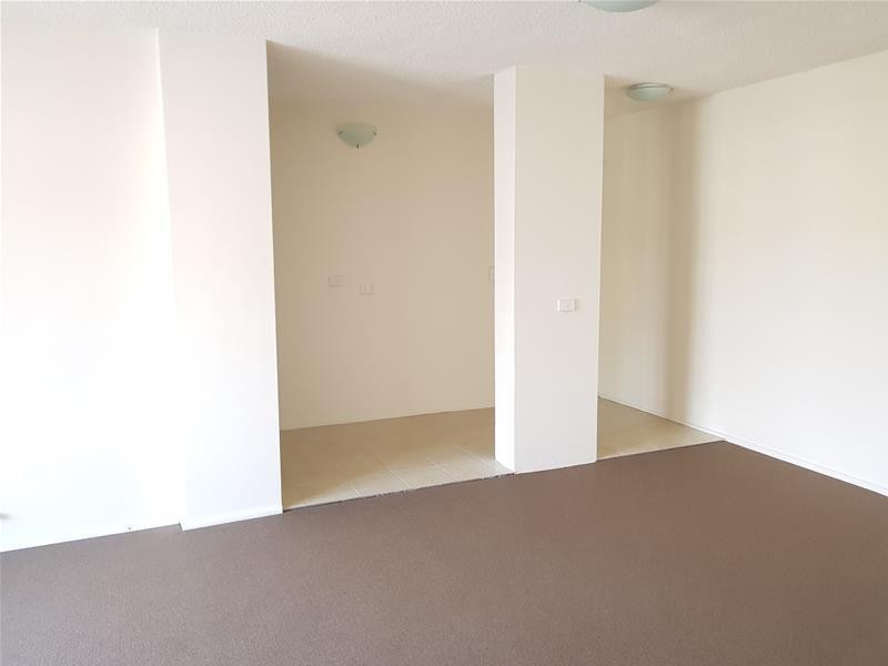 4/2 Hearne Close, Eastlakes NSW 2018