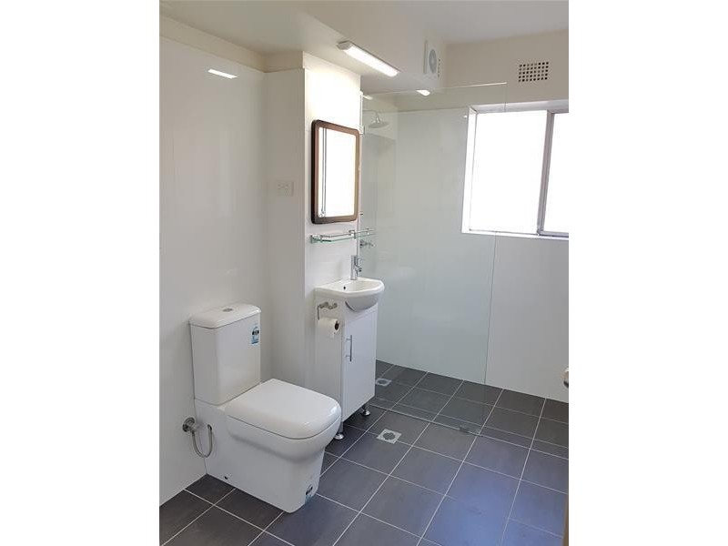 4/2 Hearne Close, Eastlakes NSW 2018