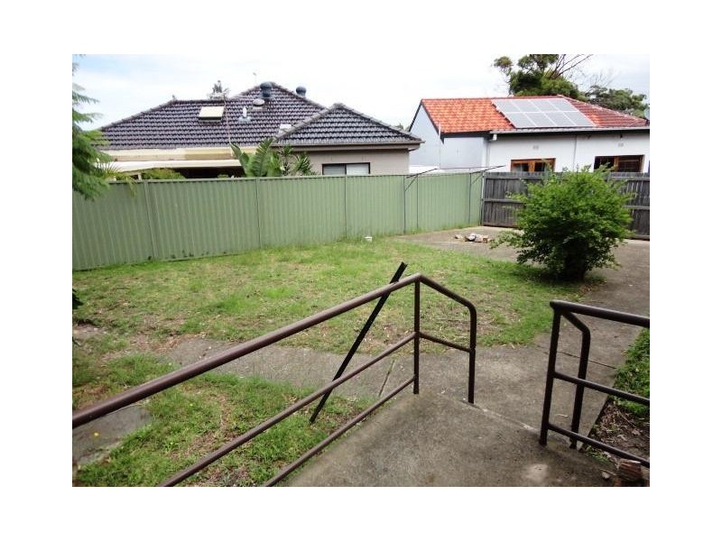 27 Monash Gardens, Pagewood NSW 2035