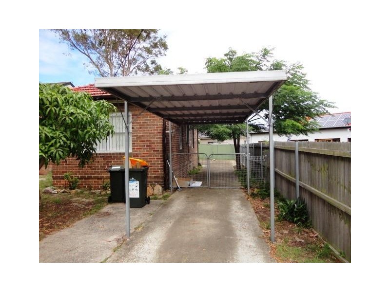 27 Monash Gardens, Pagewood NSW 2035