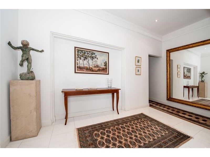 Longworth Avenue, Point Piper NSW 2027