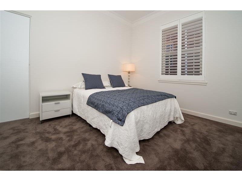 Longworth Avenue, Point Piper NSW 2027