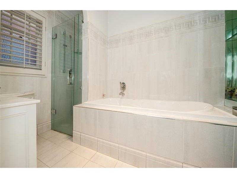 Longworth Avenue, Point Piper NSW 2027