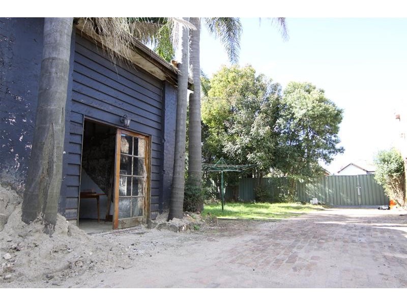 64 Wellington Street, Mascot NSW 2020