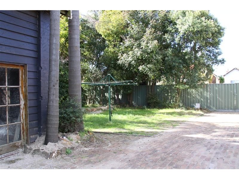 64 Wellington Street, Mascot NSW 2020