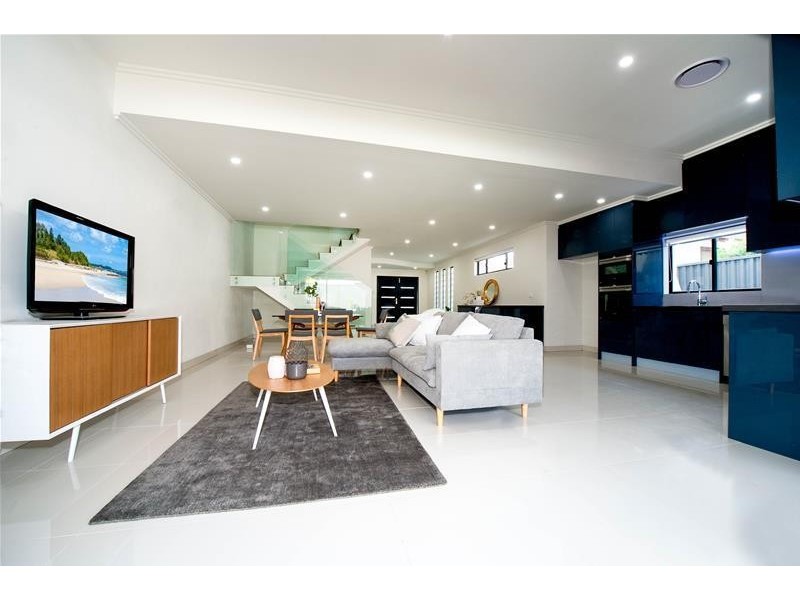 5A Dampier Street, Chifley NSW 2036