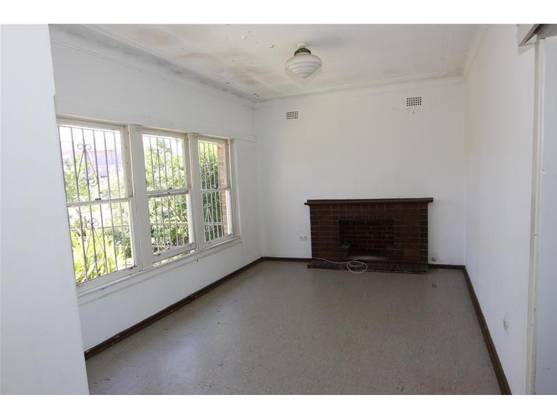 27 Monash Gardens, Pagewood NSW 2035