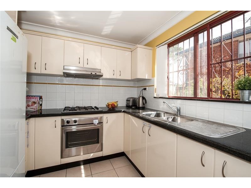 2/69 New Orleans Crescent, Maroubra NSW 2035