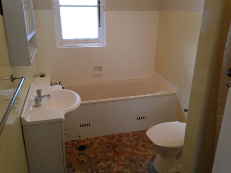 2 Turon Avenue, Kingsgrove NSW 2208