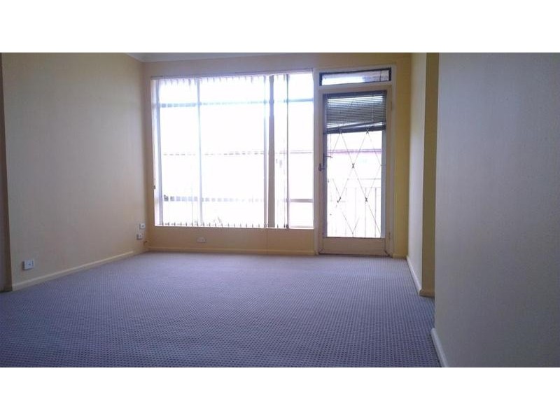 11/6 Barber Avenue, Eastlakes NSW 2018