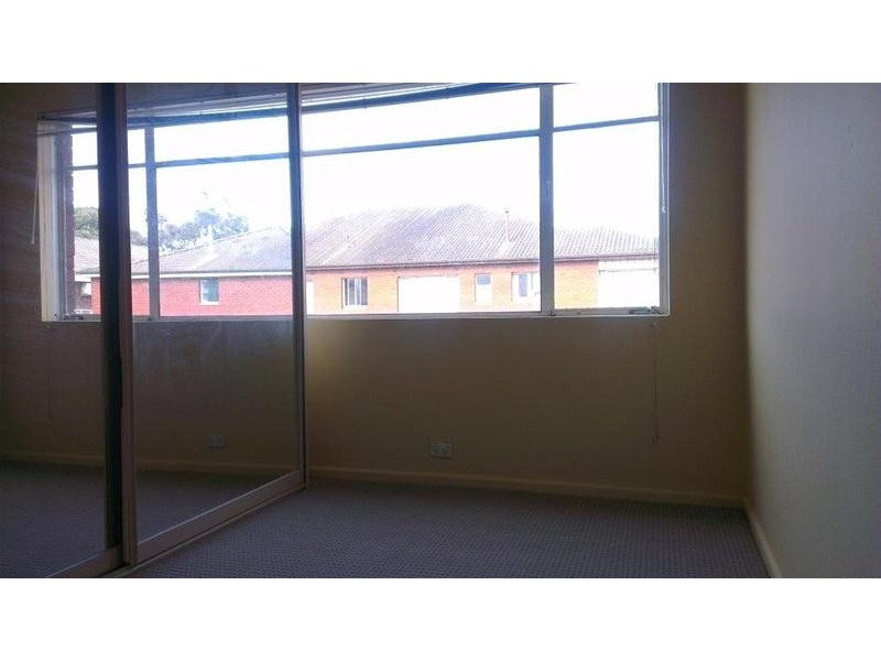 11/6 Barber Avenue, Eastlakes NSW 2018