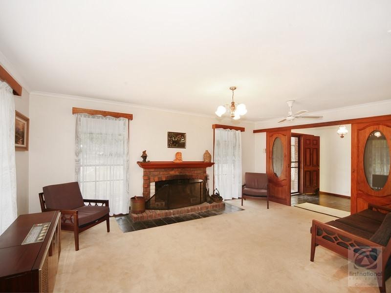 9  Koala Court, Little Mountain QLD 4551