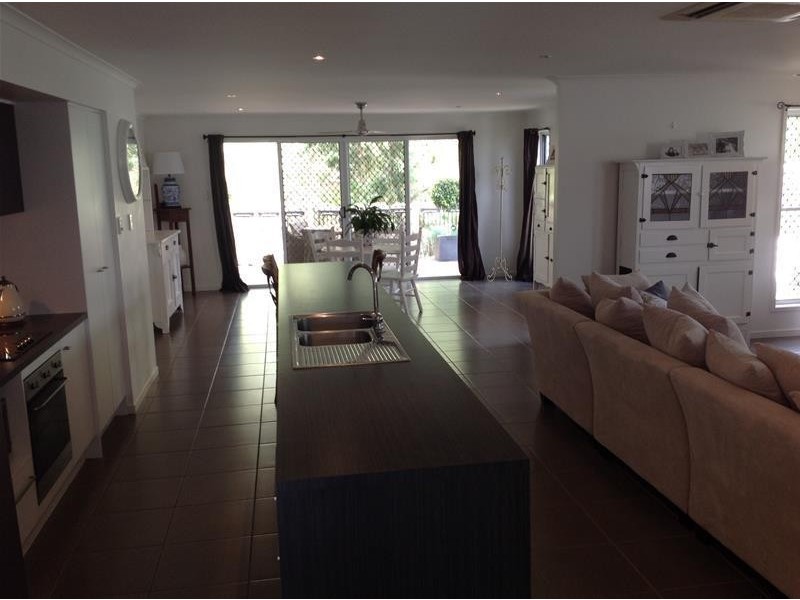 34 High Park Crescent, Little Mountain QLD 4551