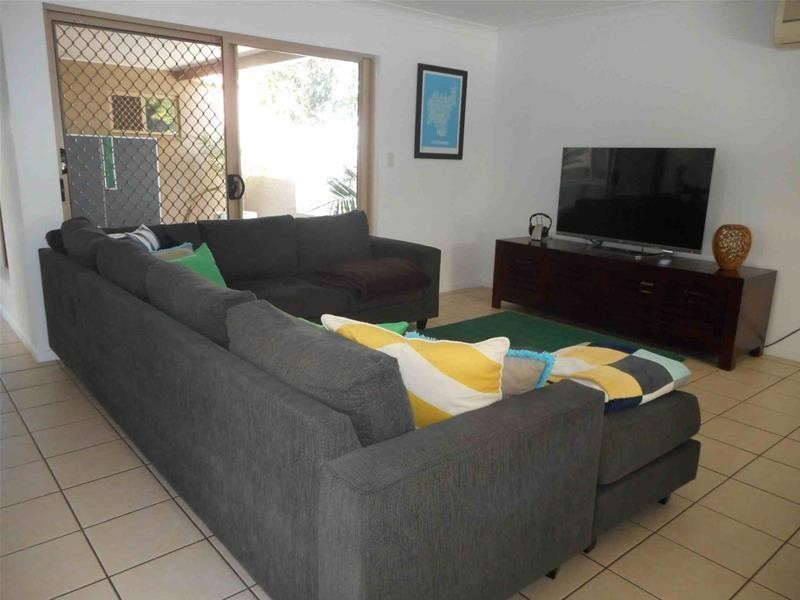 4 Pinehurst Street, Currimundi QLD 4551