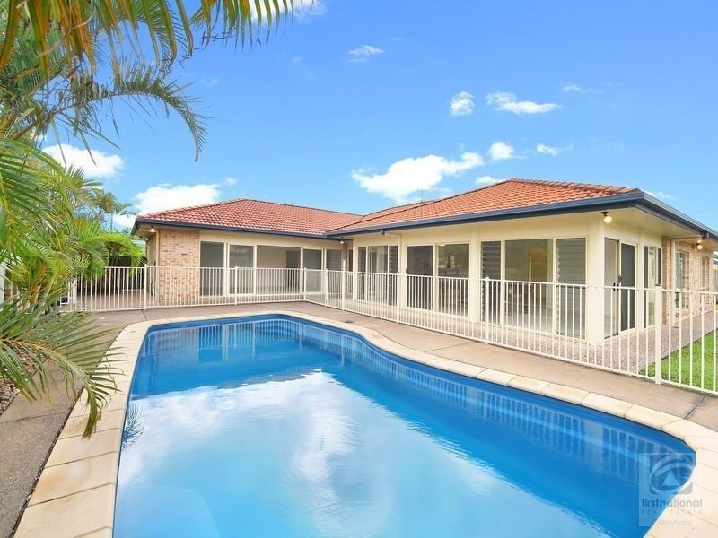 2 Traill Crescent, Currimundi QLD 4551