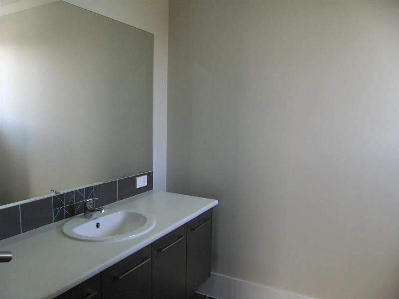 22 Sapphire Street, Caloundra West QLD 4551