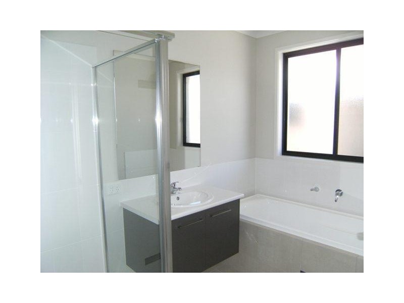 22 Sapphire Street, Caloundra West QLD 4551