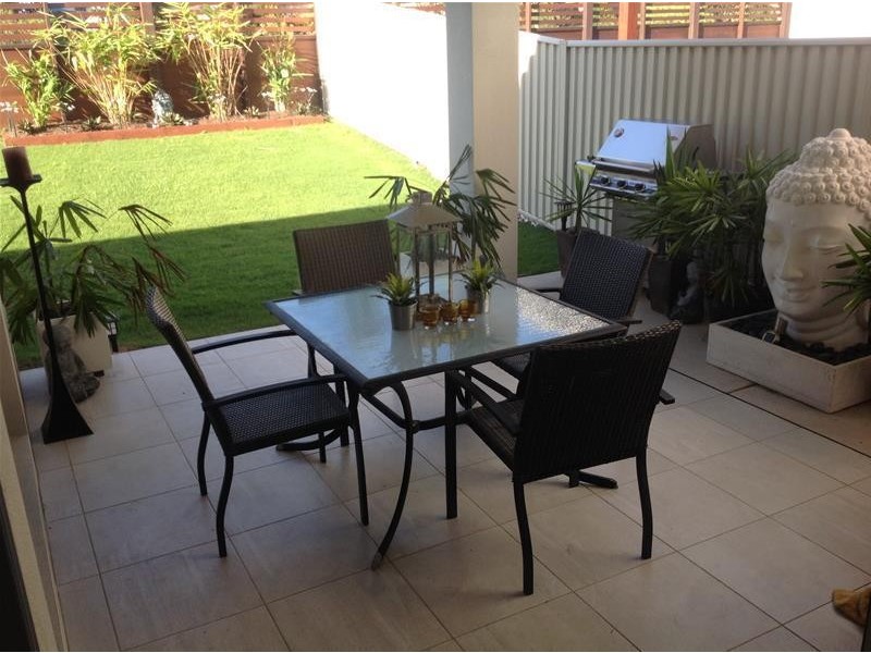 27 Promontory Street, Birtinya QLD 4575